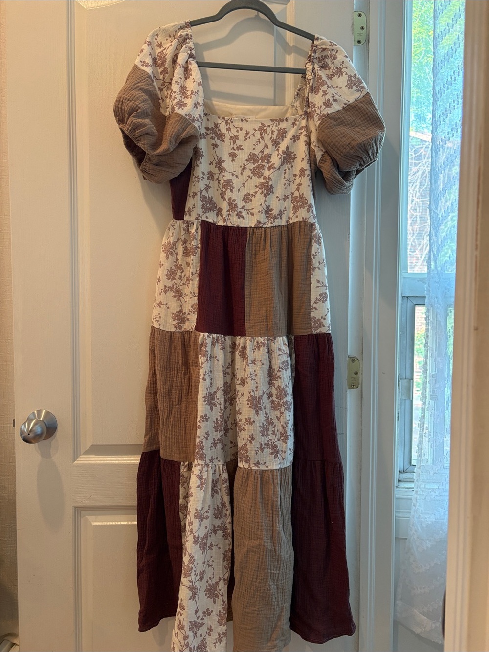 Patchwork Puff-Sleeve Casual Dress in Brown Floral